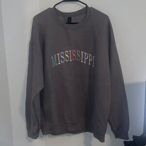 NWOT Dark grey gildan sweatshirt with Mississippi embroidered